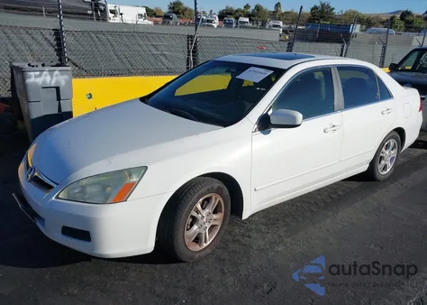 2006 Honda Accord 2.4 Ex из США, поврежденный, VIN 1HGCM56796A005723